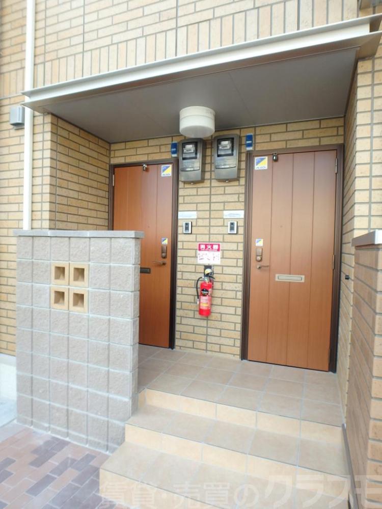 25/30 エントランス