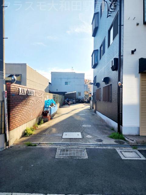 24/27 エントランス