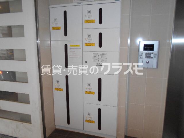 16/30 エントランス