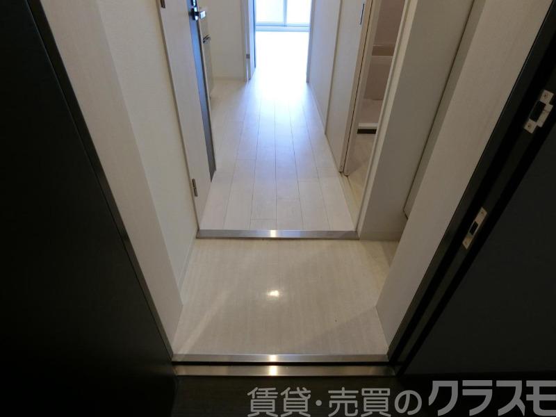 16/30 玄関