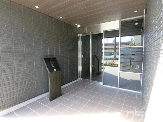 29/30 エントランス