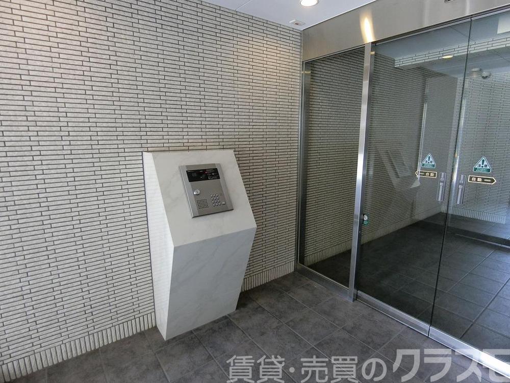 2/4 エントランス