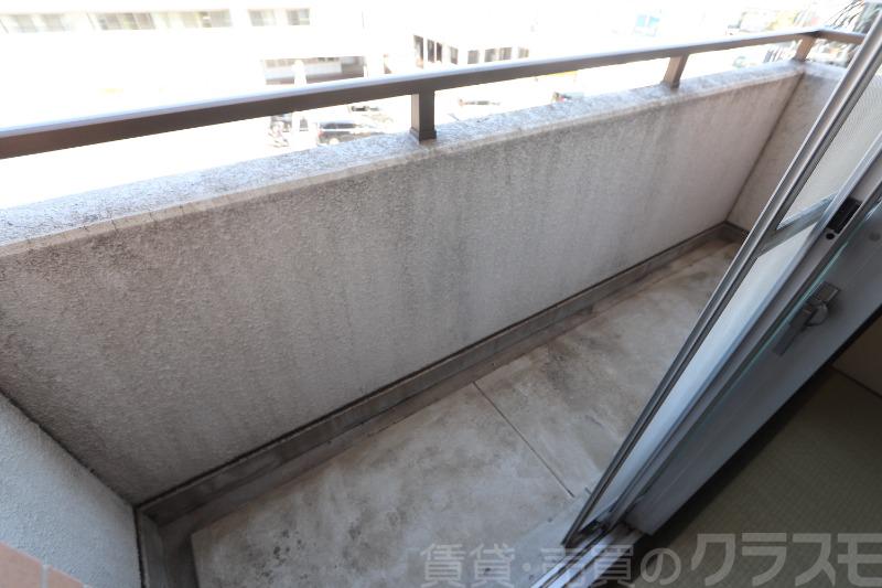 13/18 バルコニー