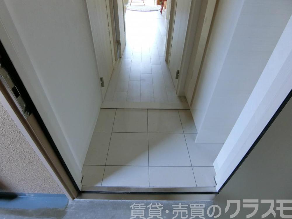 18/30 玄関