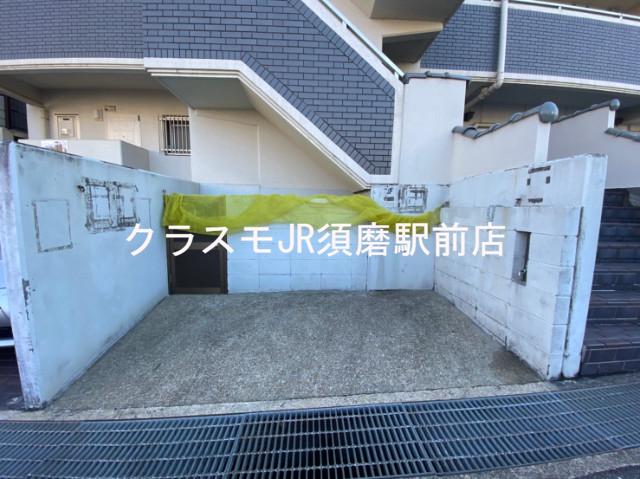 17/25 エントランス