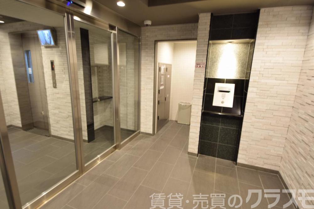 2/3 エントランス