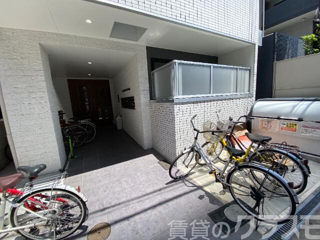 20/25 エントランス