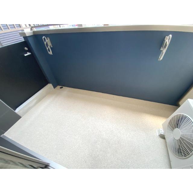 15/28 バルコニー