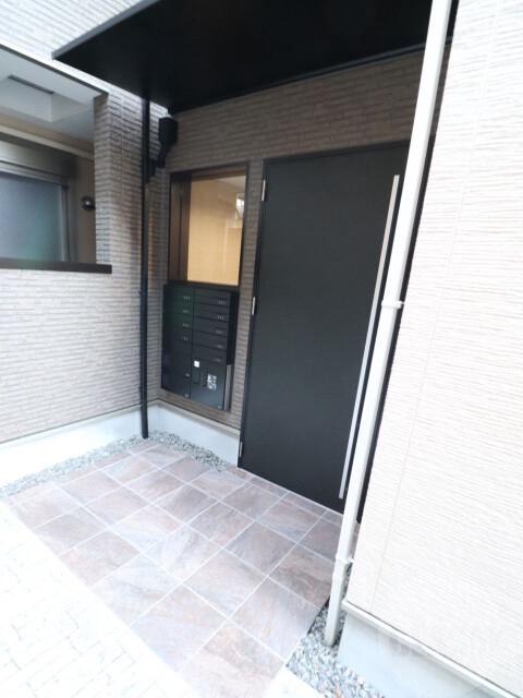 22/29 エントランス