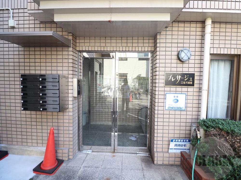 21/29 エントランス