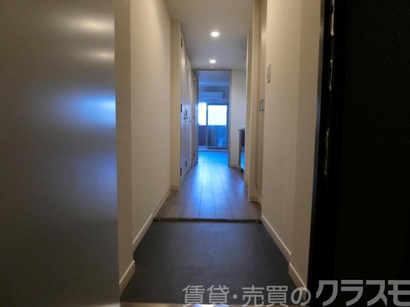 16/30 玄関