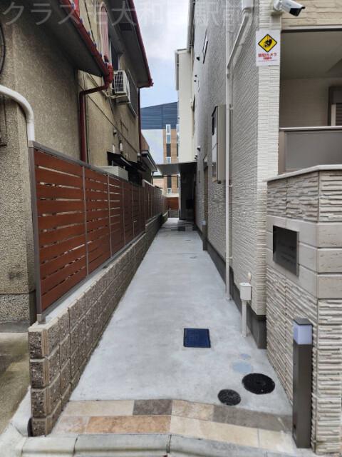 26/30 エントランス