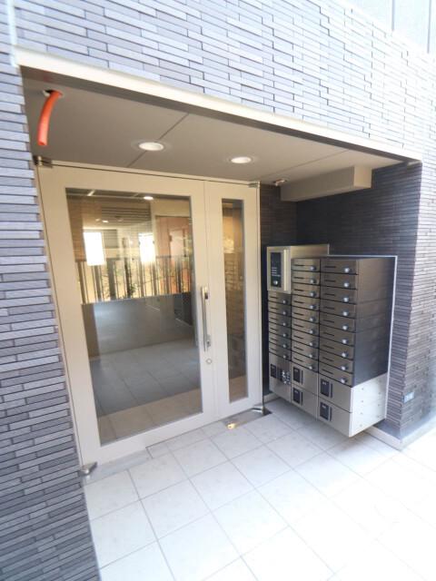 22/30 エントランス