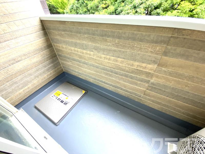 15/27 バルコニー