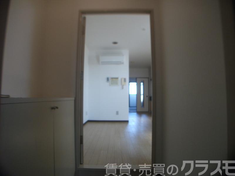 17/30 玄関