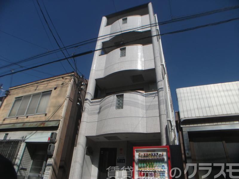 30/30 エントランス