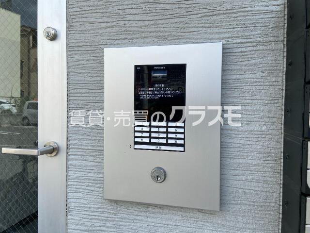 16/27 エントランス