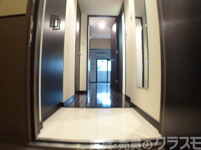 16/30 玄関