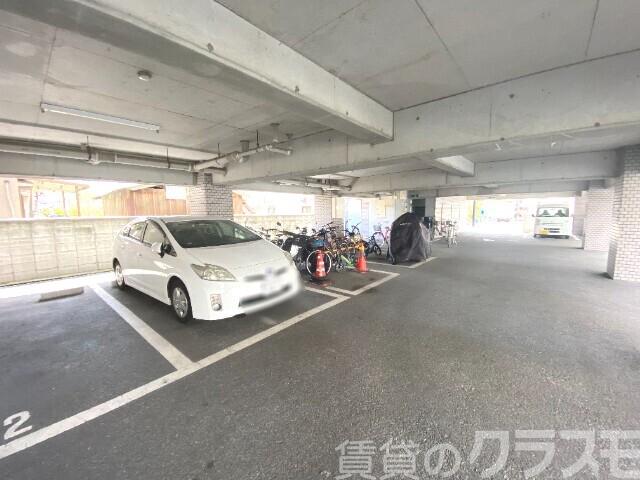 21/26 駐車場