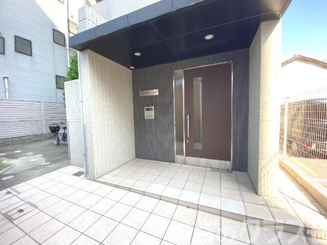 3/8 エントランス