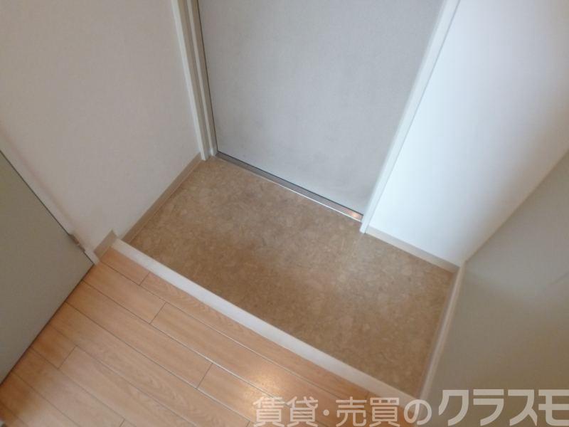 16/30 玄関