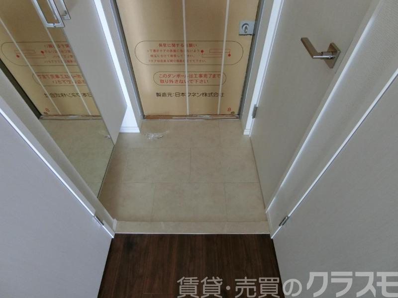 18/30 玄関