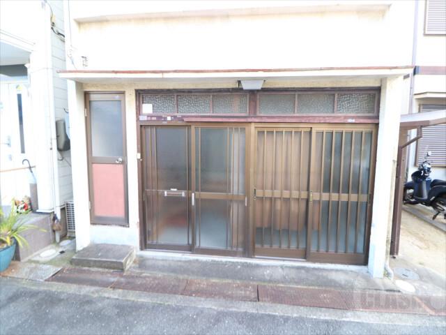 20/27 エントランス