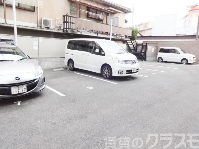 19/25 駐車場