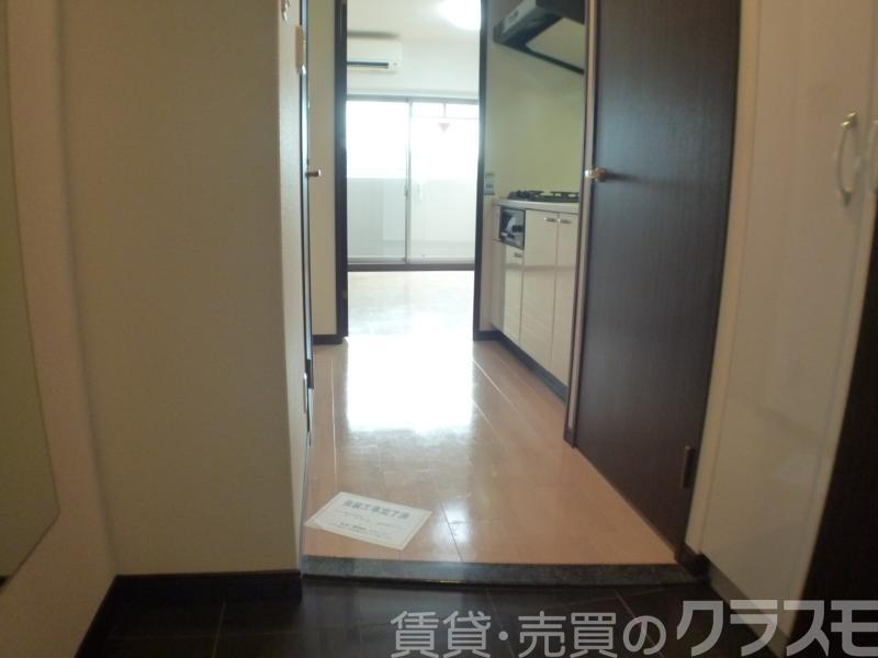 17/30 玄関