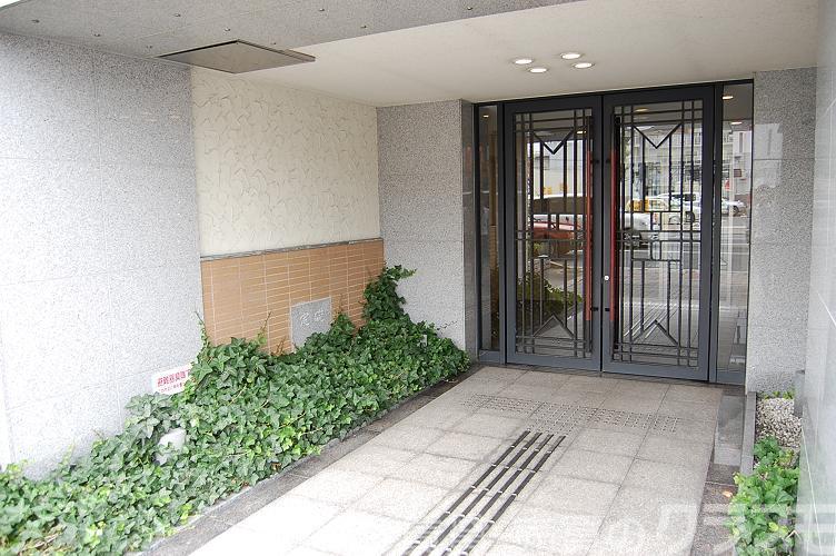 29/30 エントランス