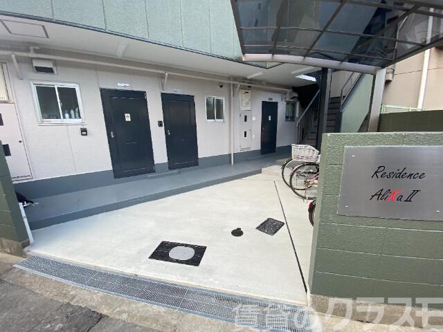 21/26 エントランス