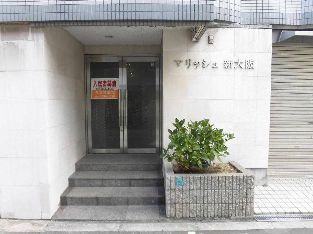 28/30 エントランス