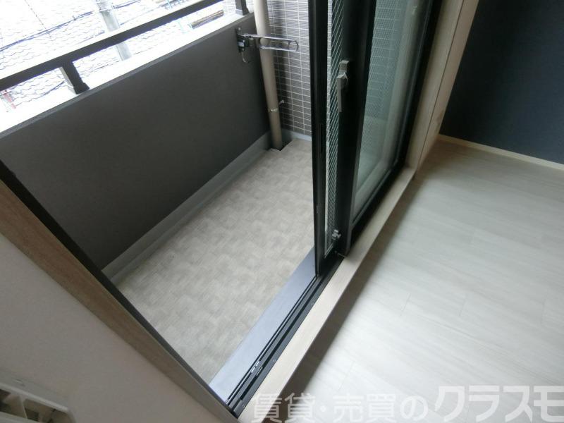 23/30 バルコニー