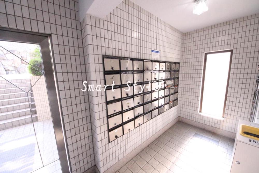 22/30 エントランス