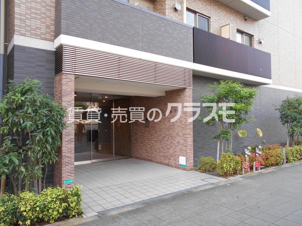 16/26 エントランス