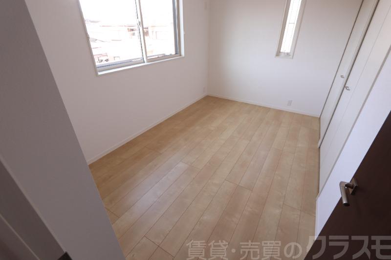 19/22 エントランス