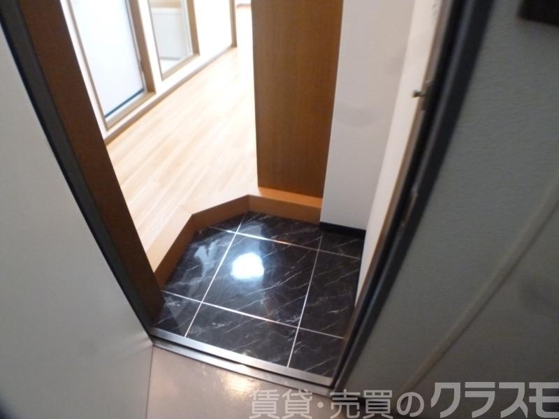 14/30 玄関