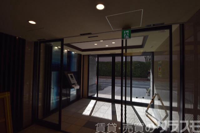 2/3 エントランス