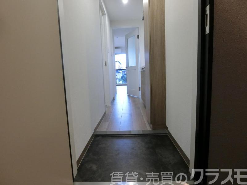 16/30 玄関