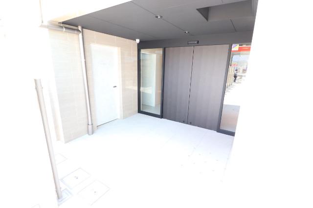 22/30 エントランス