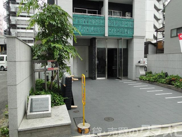 29/30 エントランス