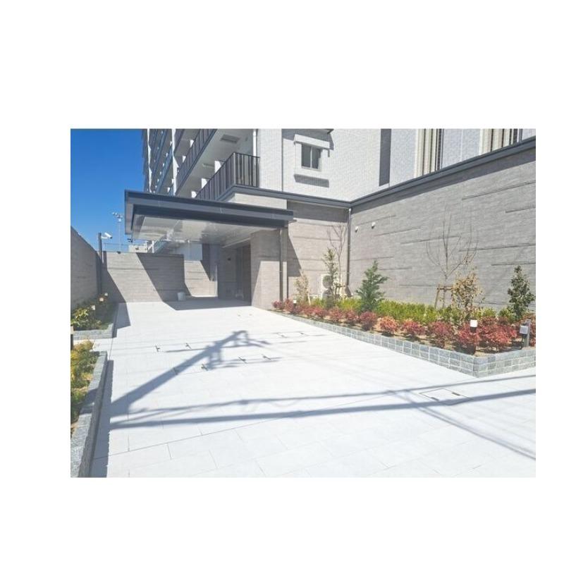 21/27 エントランス