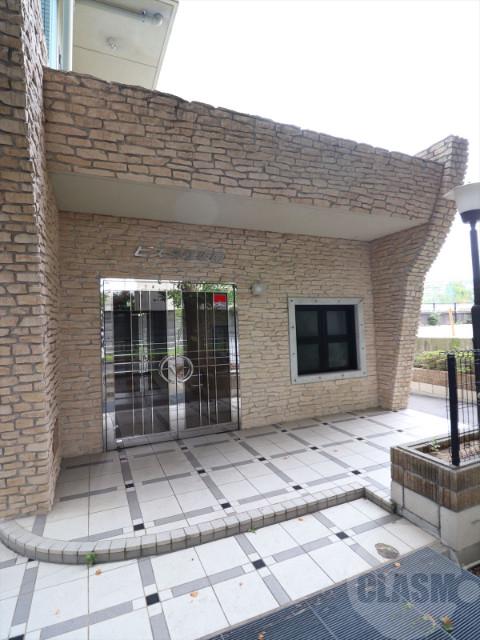 22/29 エントランス