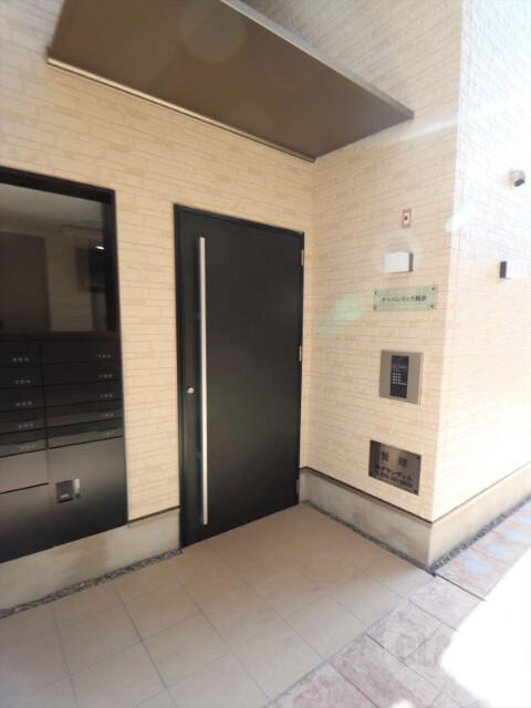 22/30 エントランス