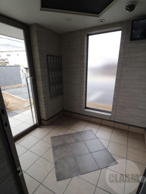 22/30 エントランス