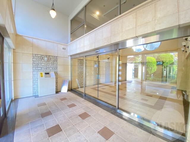 29/30 エントランス