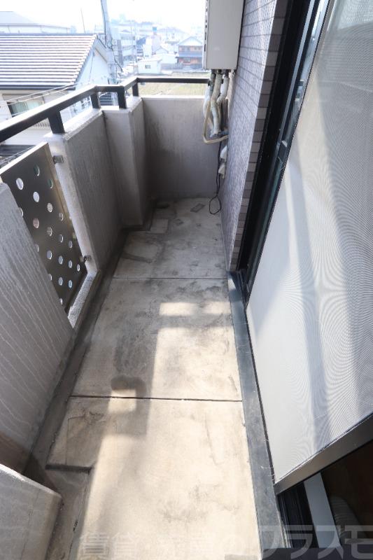 14/22 バルコニー