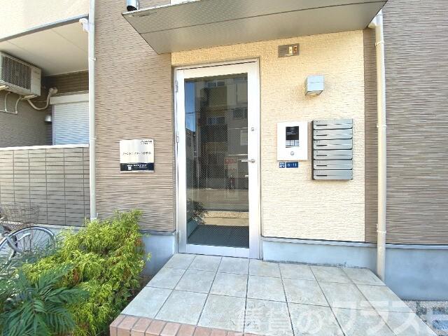 3/8 エントランス