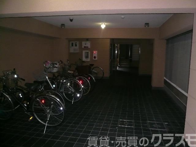 28/30 エントランス