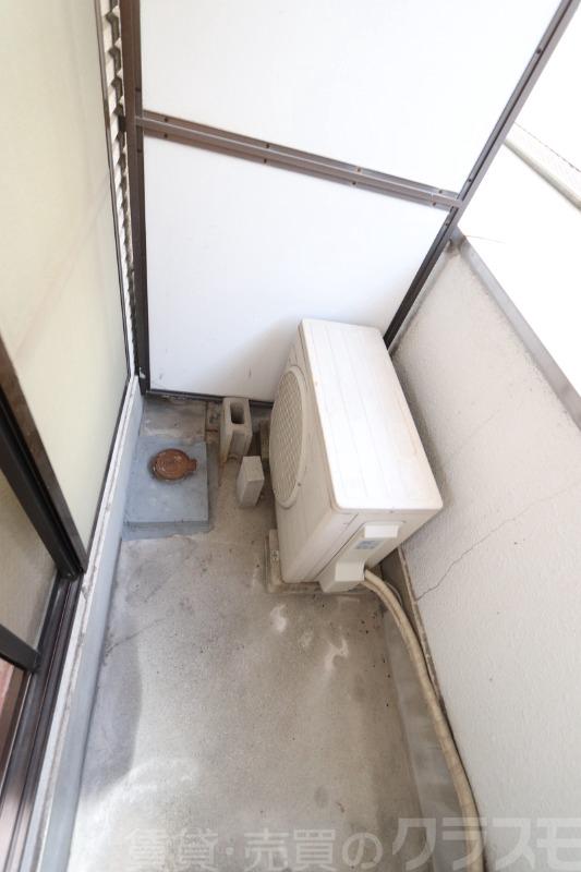 13/18 バルコニー